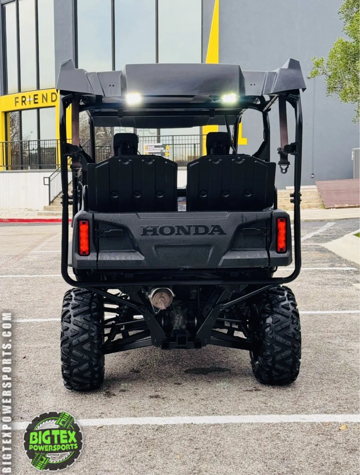 2017 Honda Pioneer 700 Deluxe — photo 10