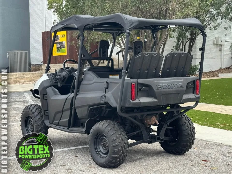 2015 Honda Pioneer 700 — photo 5