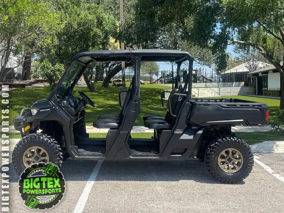2023 Can-Am Defender HD10 Max