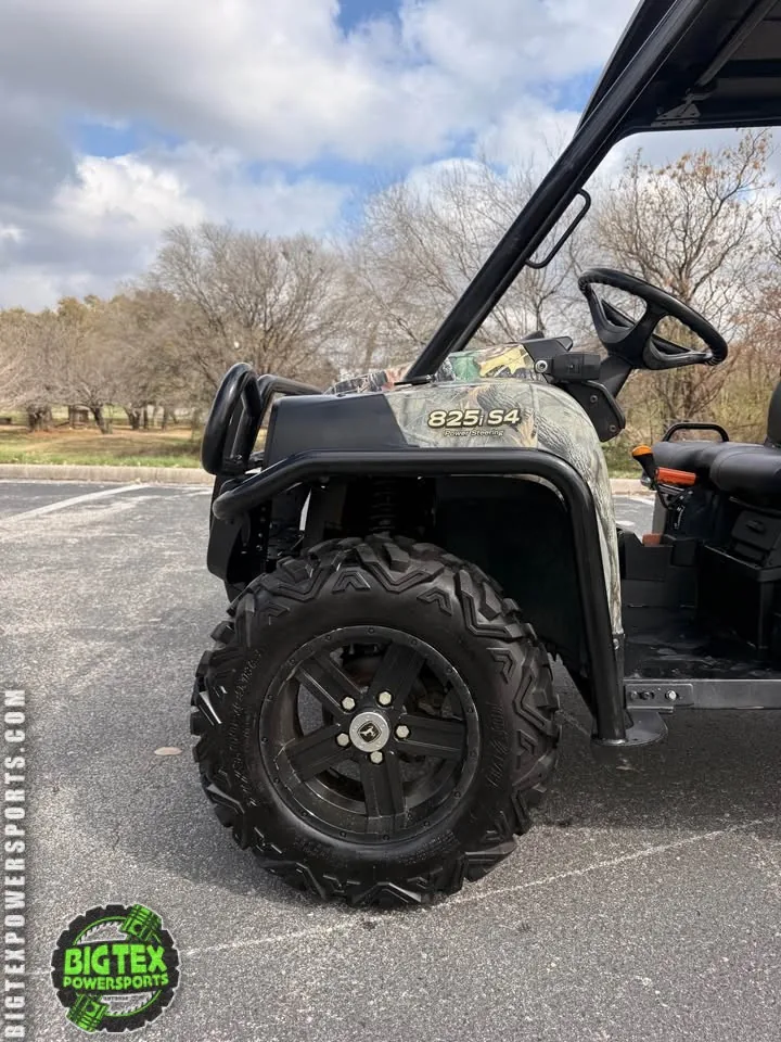 2018 John Deere Gator 825i S4 — photo 11