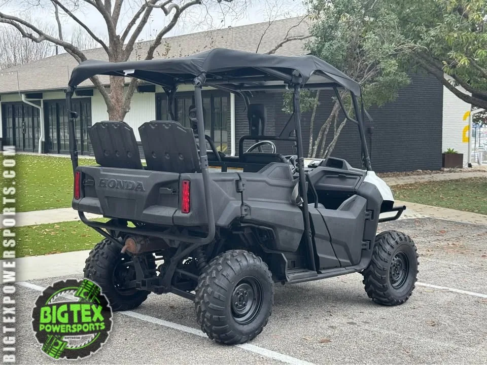 2015 Honda Pioneer 700 — photo 6