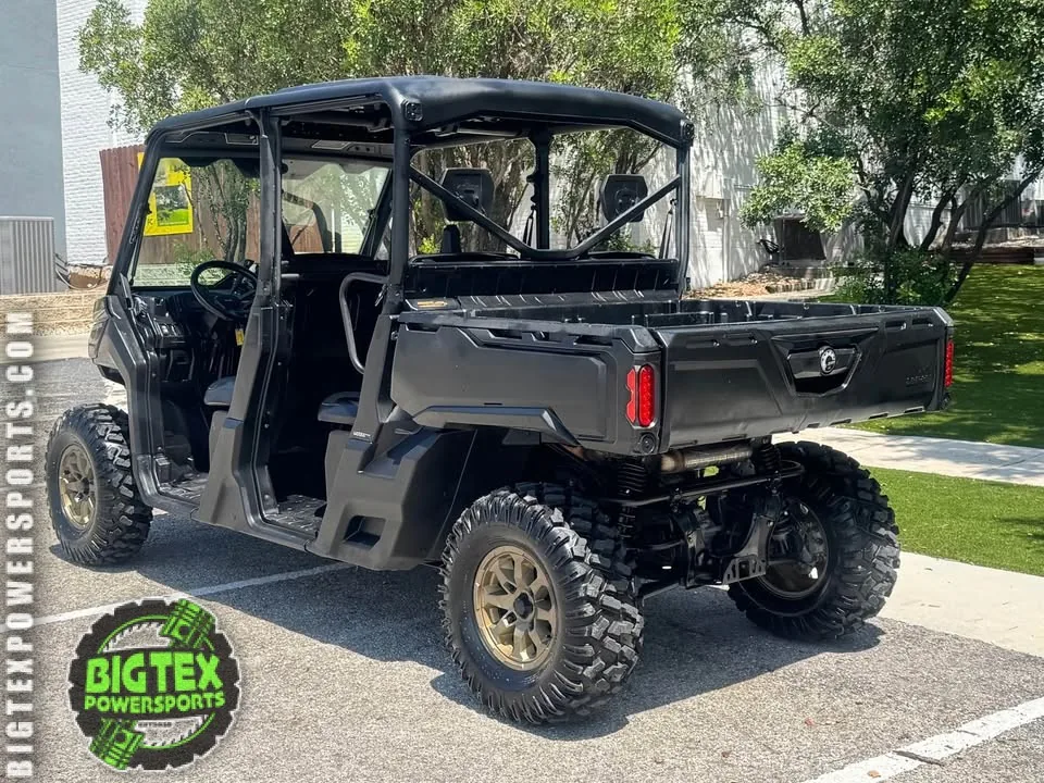 2023 Can-Am Defender HD10 Max — photo 9