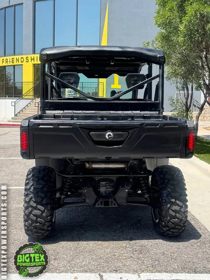 2023 Can-Am Defender HD10 Max — photo 6