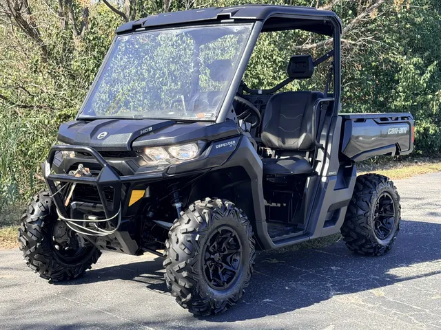 2022 Can-Am Defender XT HD9